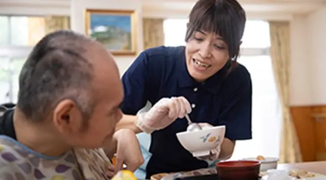 お食事